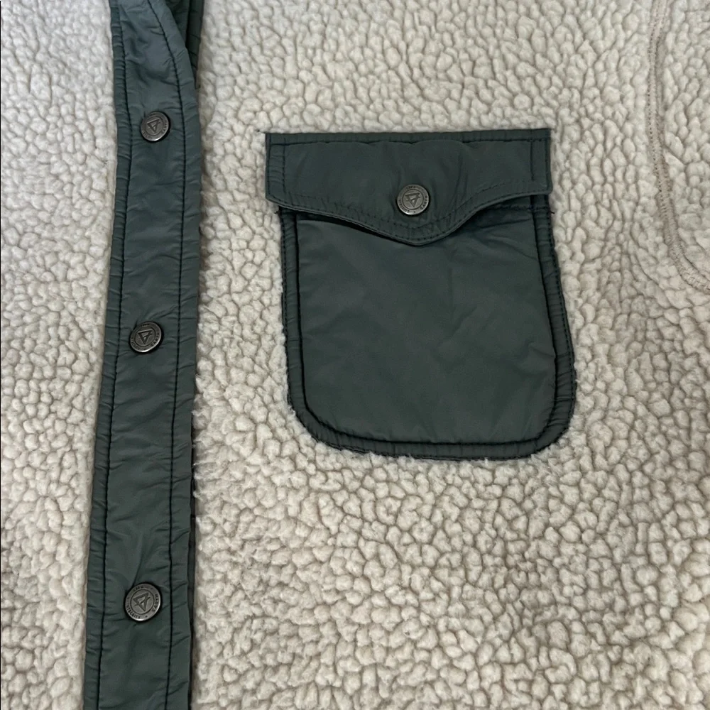 Women's Sherpa Shacket with Contrast Trim - Cream/Gray